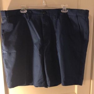 Croft & Barrow navy men’s shorts 46 inch waist